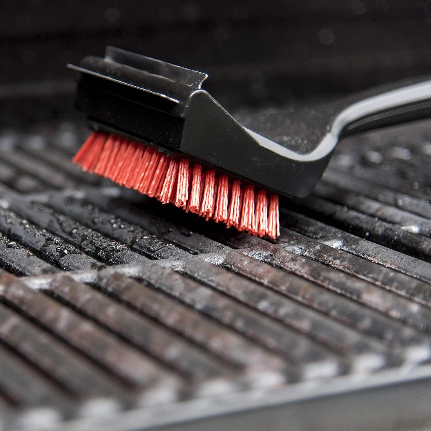 imageCharbroil Safer Replaceable Head Nylon Bristle Grill Brush with Cool Clean Technology CB1250038P6Red